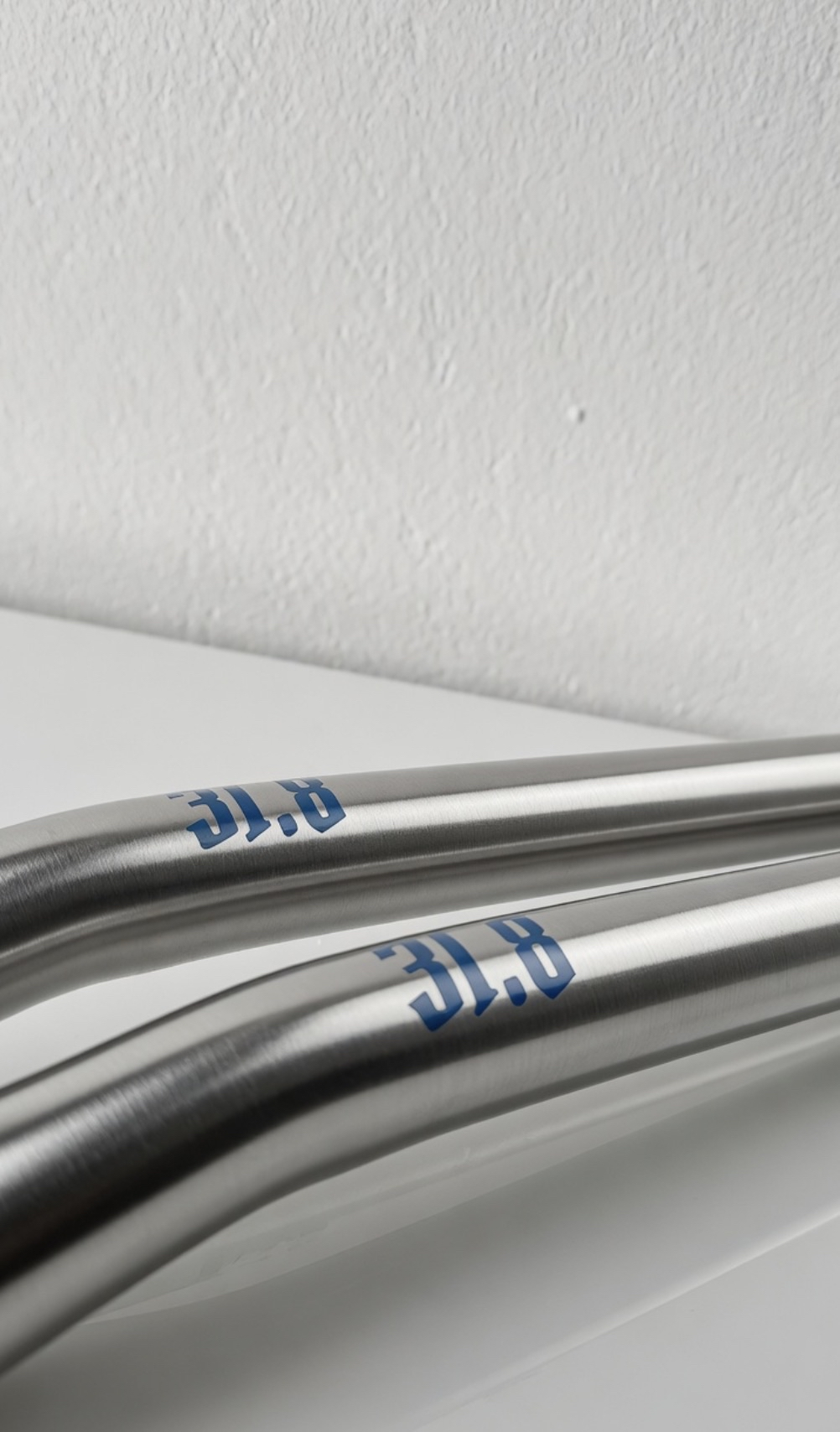 CRESTRACING v1 Titanium Handlebar (31.8mm)
